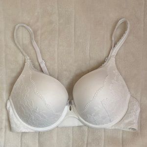 Victoria Secret Bra 34C NWOT